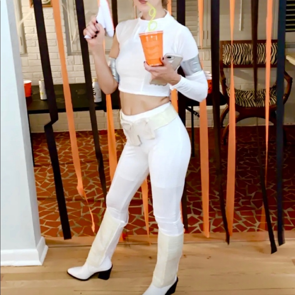 Padme women’s costume.